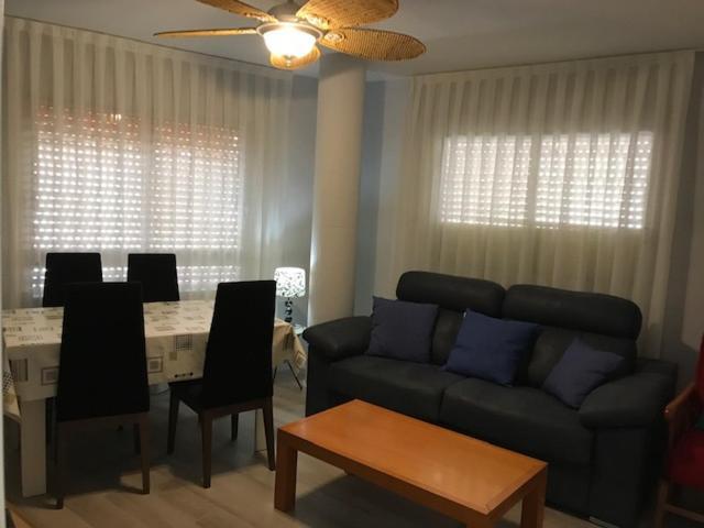 Apartamentos La Encarnacion I Los Alcazares Ngoại thất bức ảnh